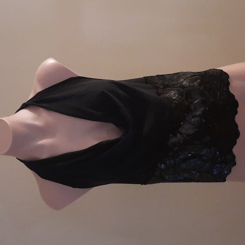 Zio black halter top with sequin accent S/M